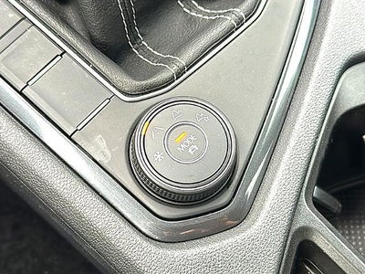 2024 Volkswagen Tiguan 2.0T SE 4MOTION