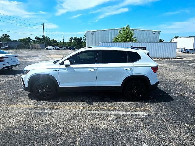 2023 Volkswagen Taos SE FWD