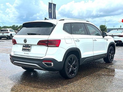 2023 Volkswagen Taos SE FWD