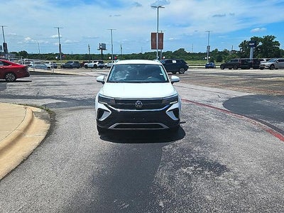2023 Volkswagen Taos SE FWD