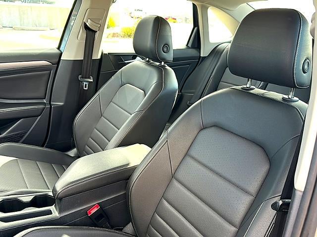 2024 Volkswagen Jetta SE Auto