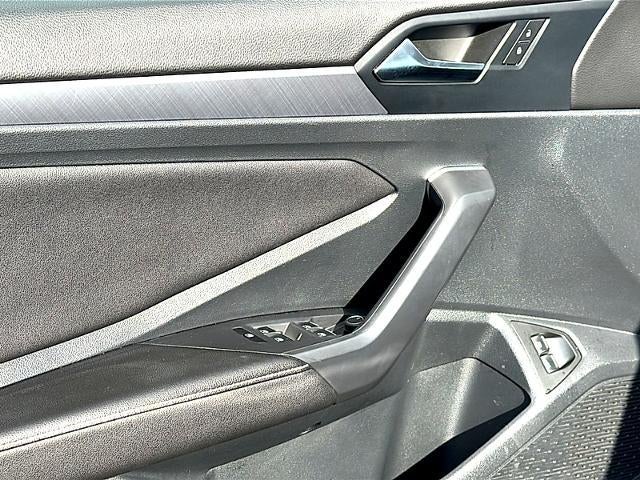 2024 Volkswagen Jetta SE Auto