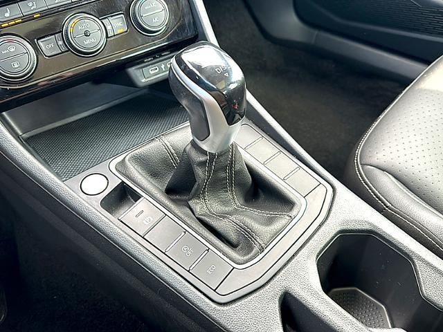 2024 Volkswagen Jetta SE Auto