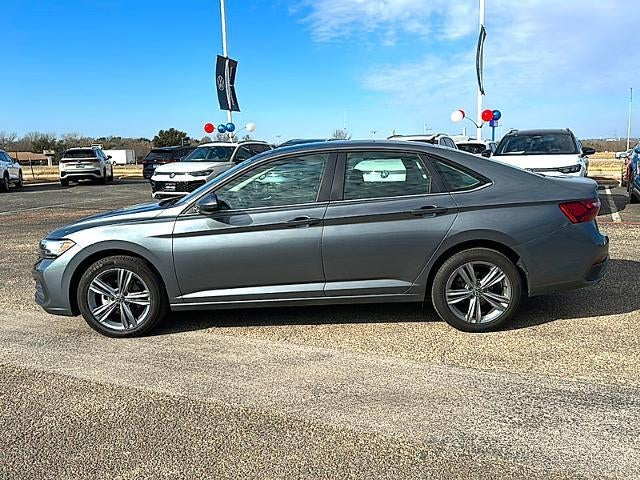 2024 Volkswagen Jetta SE Auto