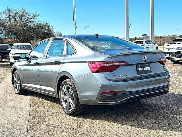2024 Volkswagen Jetta SE Auto