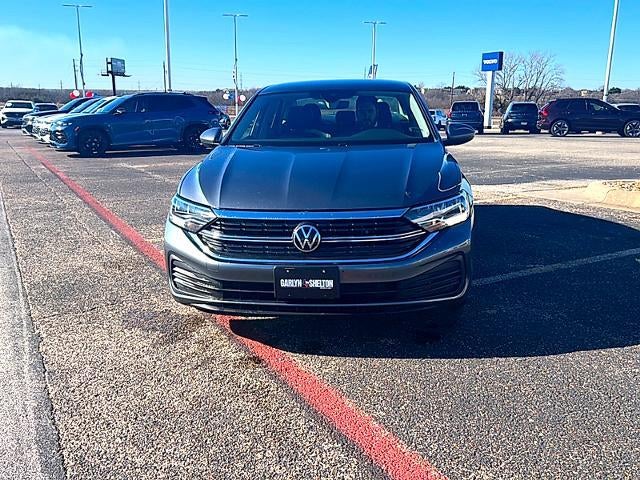 2024 Volkswagen Jetta SE Auto