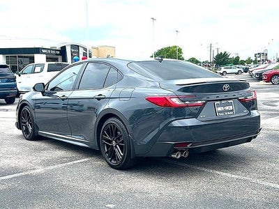 2025 Toyota Camry LE (SE)