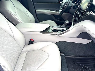 2023 Toyota Camry XLE Auto (SE)
