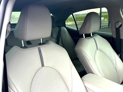 2023 Toyota Camry XLE Auto (SE)