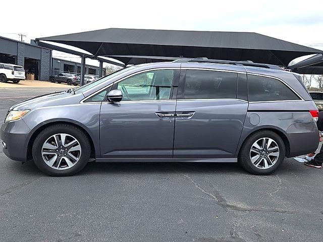2014 Honda Odyssey Touring Elite with DVD Rear Entertainment System and Navigation