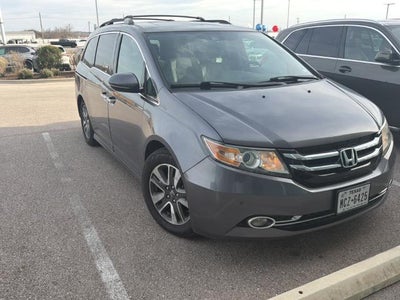 2014 Honda Odyssey Touring Elite with DVD Rear Entertainment System and Navigation