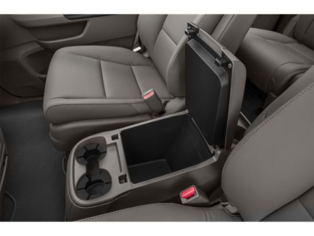 2014 Honda Odyssey Touring Elite with DVD Rear Entertainment System and Navigation