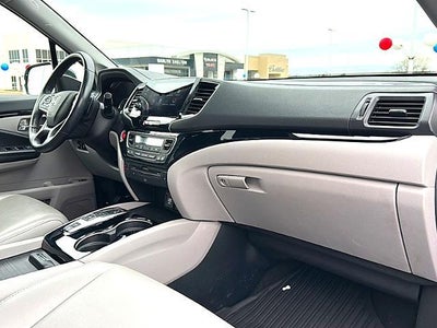 2022 Honda Pilot Touring 8-Passenger 2WD