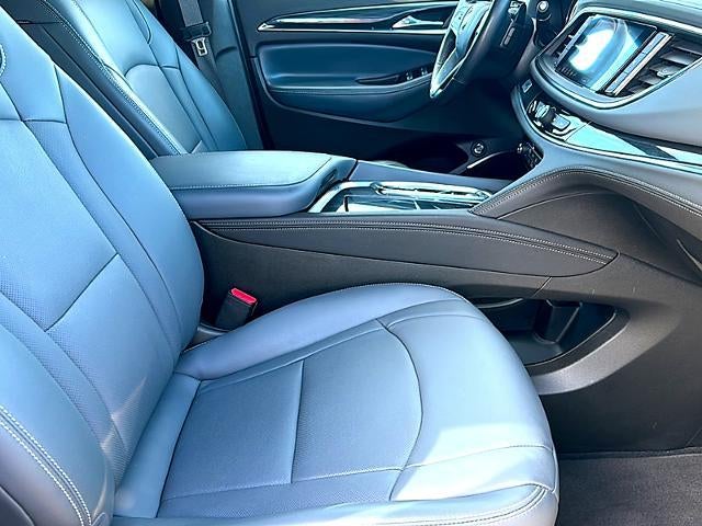 2024 Buick Enclave Essence FWD