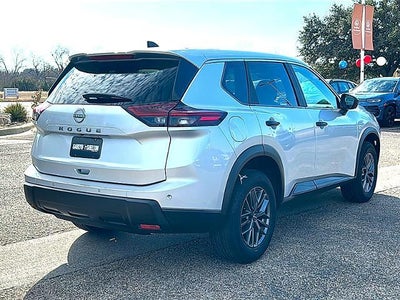 2024 Nissan Rogue FWD S