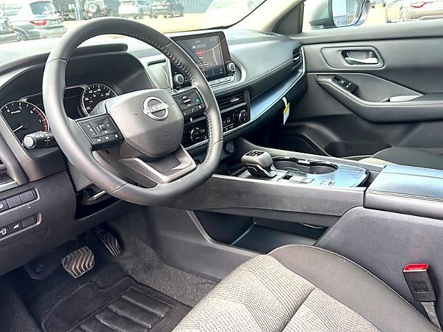 2025 Nissan Rogue FWD SV