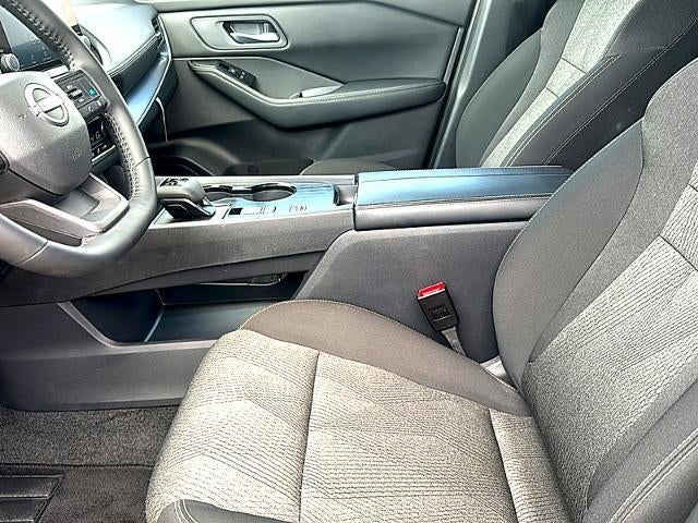 2025 Nissan Rogue FWD SV