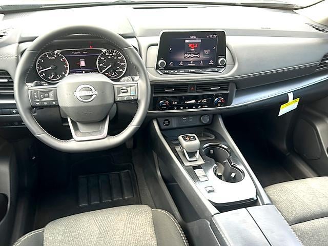 2025 Nissan Rogue FWD SV