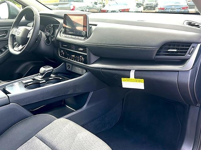 2025 Nissan Rogue FWD SV