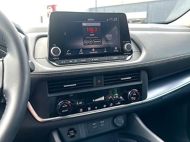 2025 Nissan Rogue FWD SV