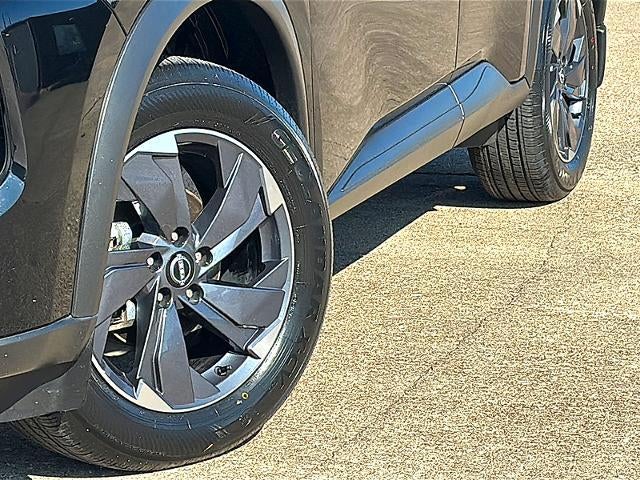 2025 Nissan Rogue FWD SV