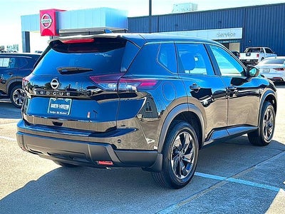 2025 Nissan Rogue FWD SV