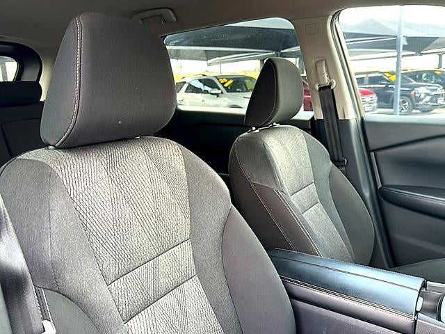 2025 Nissan Rogue SV FWD
