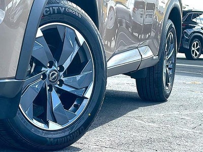 2025 Nissan Rogue SV FWD