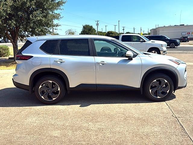 2025 Nissan Rogue SV FWD