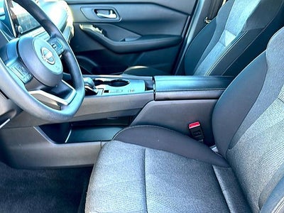 2024 Nissan Rogue FWD SV