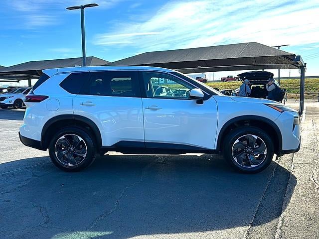 2024 Nissan Rogue FWD SV