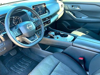 2025 Nissan Rogue FWD SV