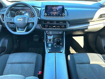 2025 Nissan Rogue FWD SV