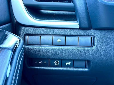 2025 Nissan Rogue FWD SV