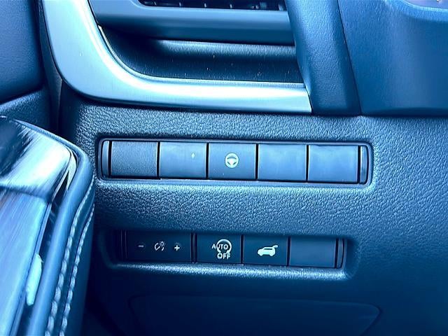 2025 Nissan Rogue FWD SV