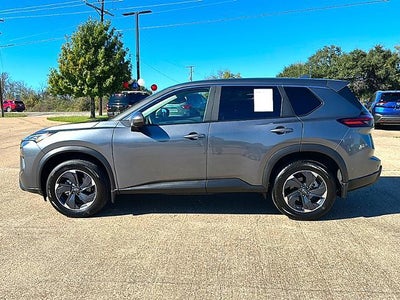 2025 Nissan Rogue FWD SV
