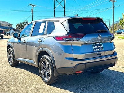 2025 Nissan Rogue FWD SV