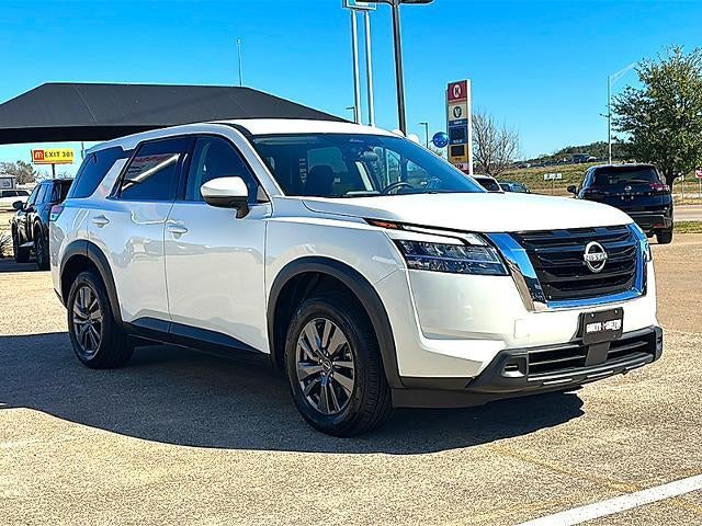 2022 Nissan Pathfinder S 2WD