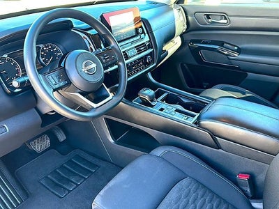 2022 Nissan Pathfinder S 2WD