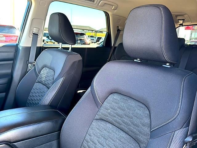 2022 Nissan Pathfinder S 2WD