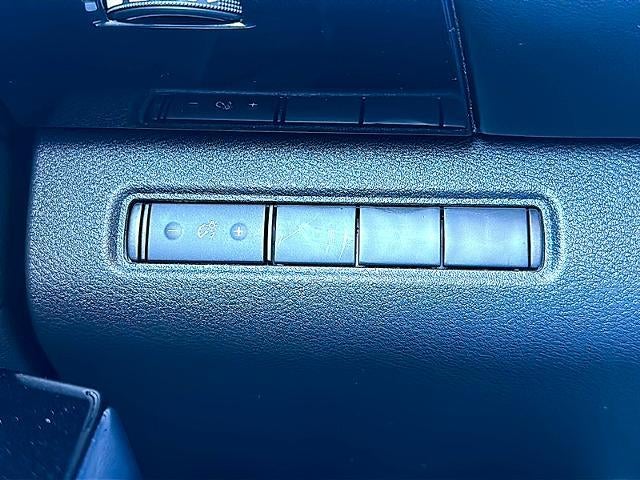 2022 Nissan Pathfinder S 2WD