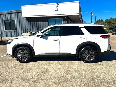 2022 Nissan Pathfinder S 2WD
