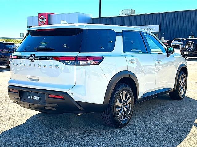 2022 Nissan Pathfinder S 2WD
