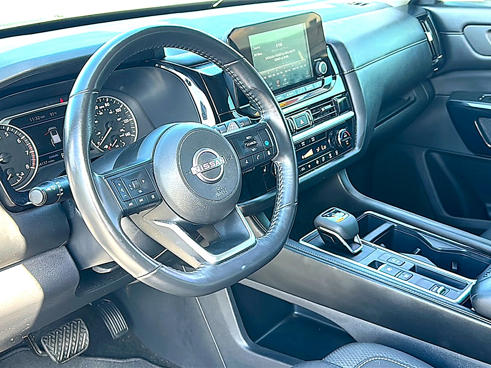 2024 Nissan Pathfinder SV FWD