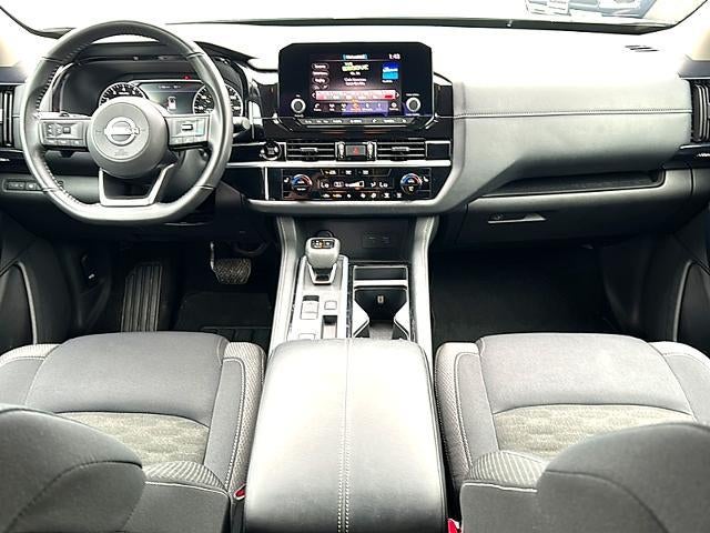 2025 Nissan Pathfinder SV 2WD