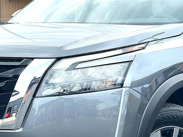 2025 Nissan Pathfinder SV 2WD