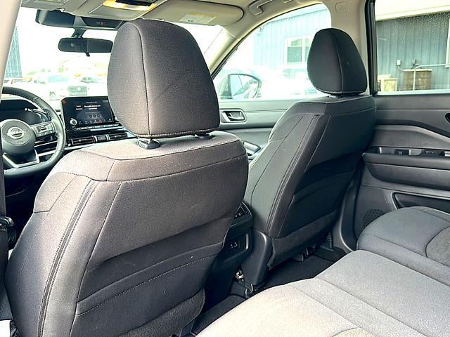 2025 Nissan Pathfinder SV 2WD