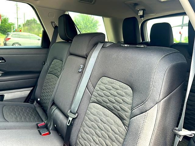 2025 Nissan Pathfinder SV 2WD