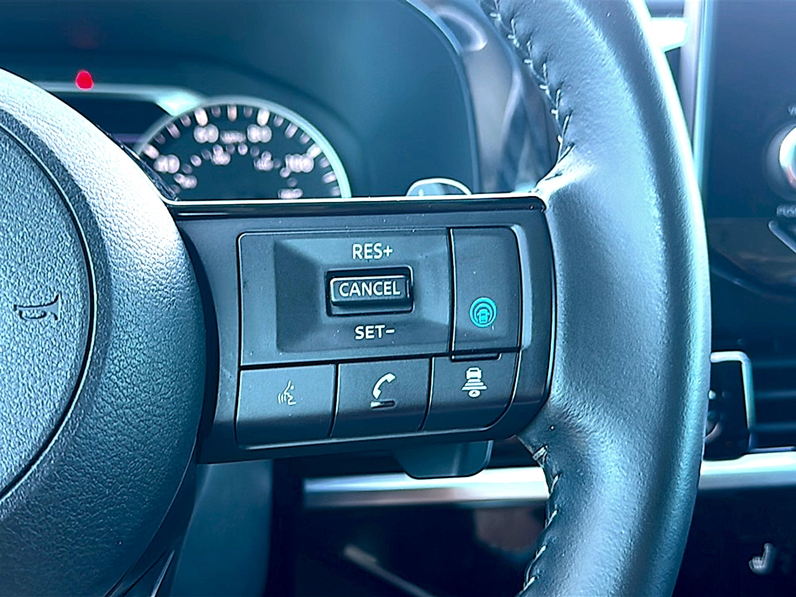 2022 Nissan Pathfinder SV 2WD