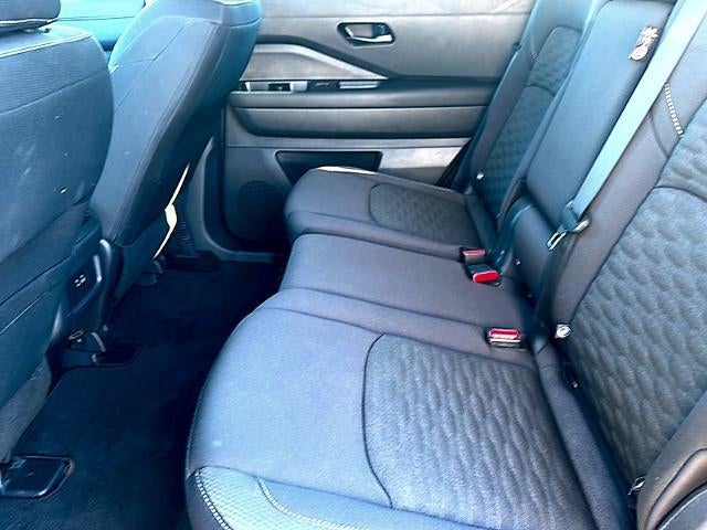 2025 Nissan Pathfinder SV 2WD